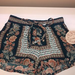 Fabric shorts with tags
